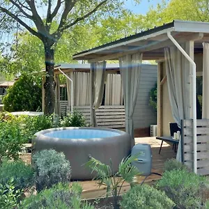 4* Park za odmor Boutique Mobile Homes Ulikarovinj (adults Only)