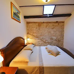 Apartment Antique Arsenale, Rovinj