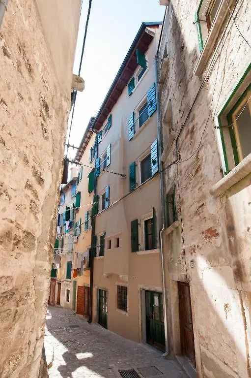 Apartment Antique Studio Oscar III Rovinj Croatia